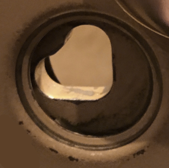 Sanymetal Partitions Locking Mechanism